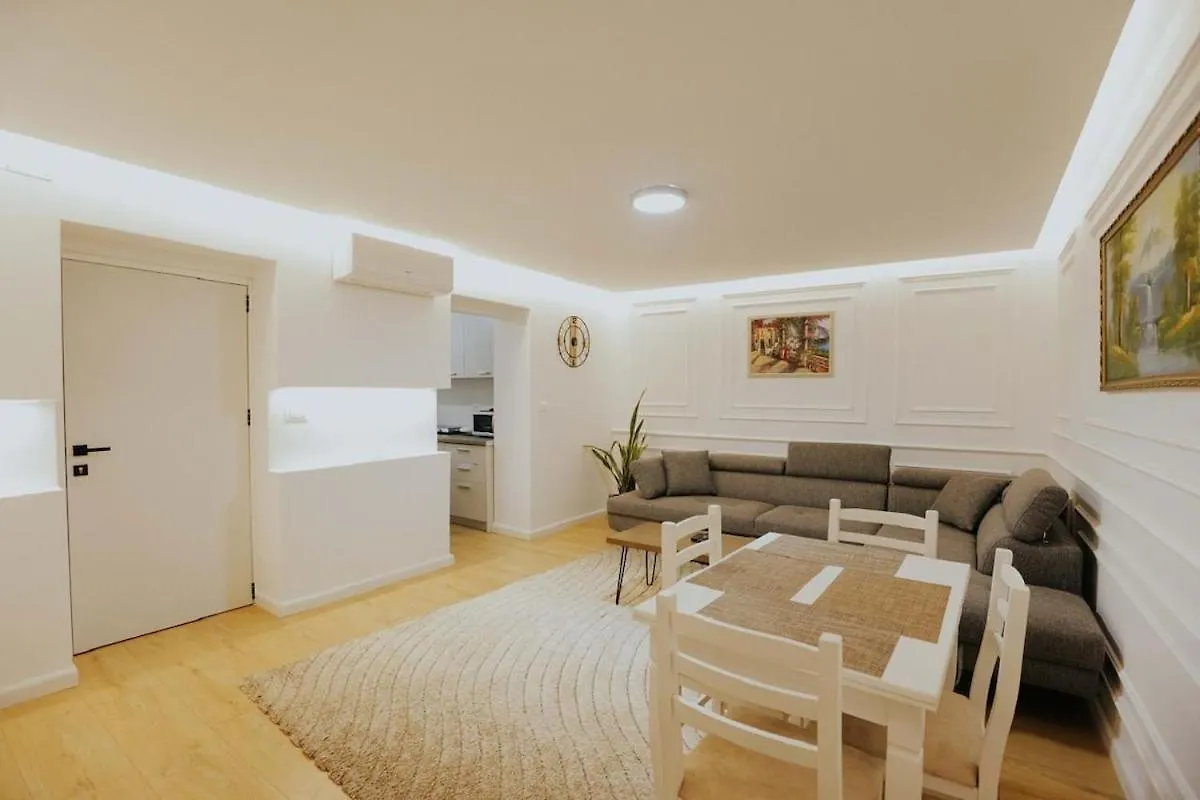 Lapi Guest House Korca 0*, Korce