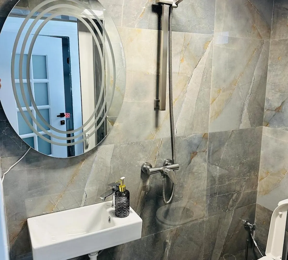 Lapi Guest House Korca Apartment