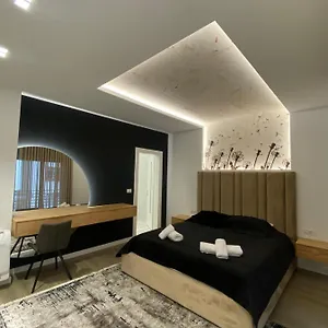  Apartment Riar