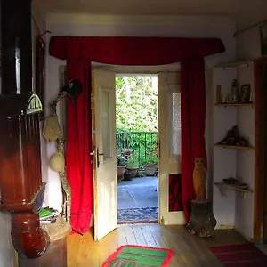  Guest house At